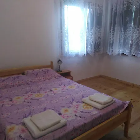 Pensionat Town House On Ropotamo Str. Achtopol