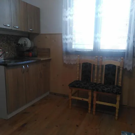 Town House On Ropotamo Str. Pensionat Achtopol